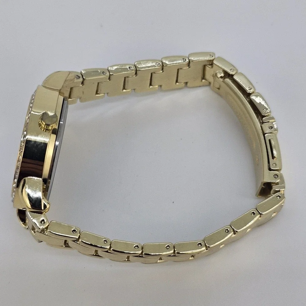 32MM Women's Watch Gold Dial Crystal Bezel Gold Bracelet Band New Battery‎